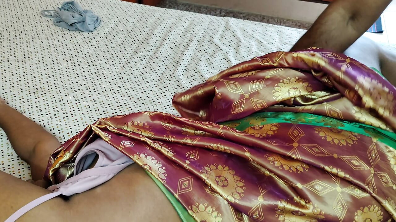 Hot fuck with housewife