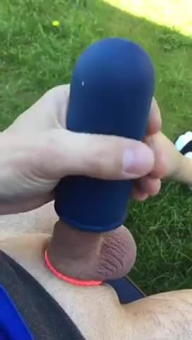Abgespritzt mit Masturbator