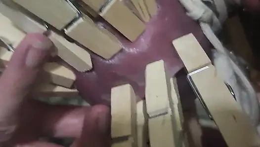 Goode - cbt lagi ngajarin pin baju baru