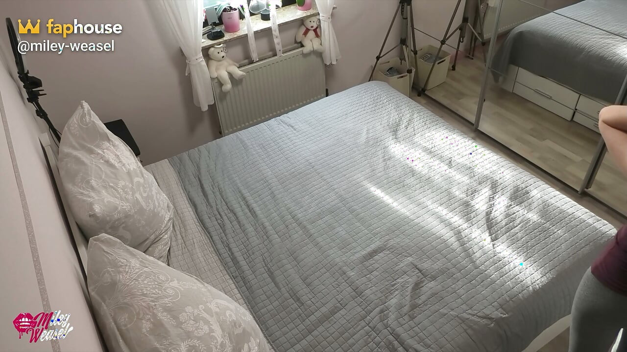 Horny Blonde MILF Seduces Cute Teengirl to Her First Lesbian Sex