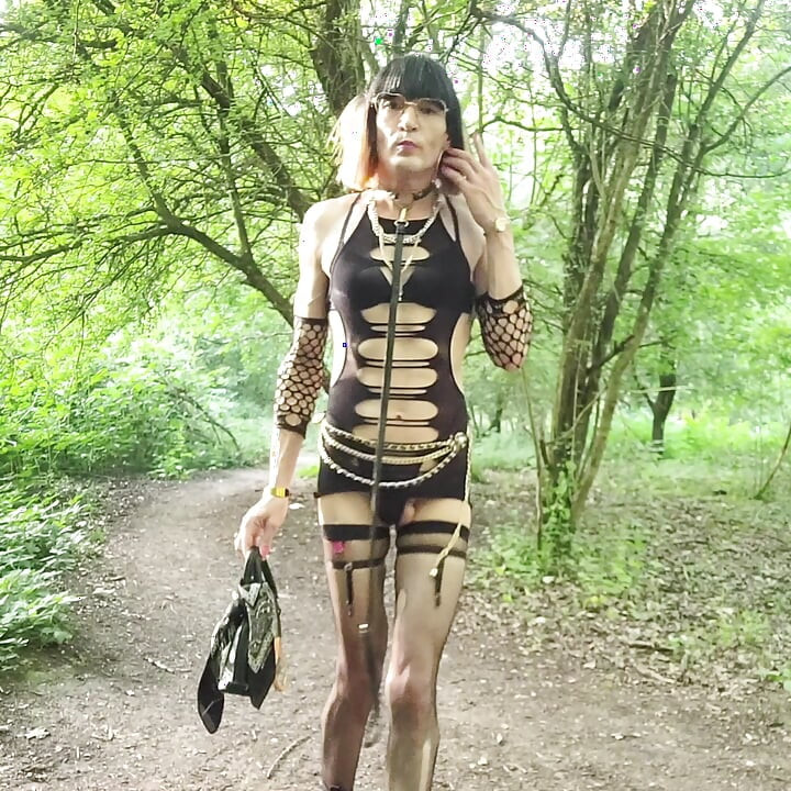 A BIG ONE🍀to be Fingered and Finish the CuL full of SperMe. Exhibit PuBLic in the forest. VaneSsaBiTCHx PariSChienneTrvprod⁹¹
