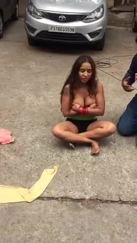 actress getting naked in public 3