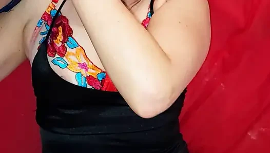 2386Ss_02_French трах в атласной одежде и нижнем белье в любительском видео