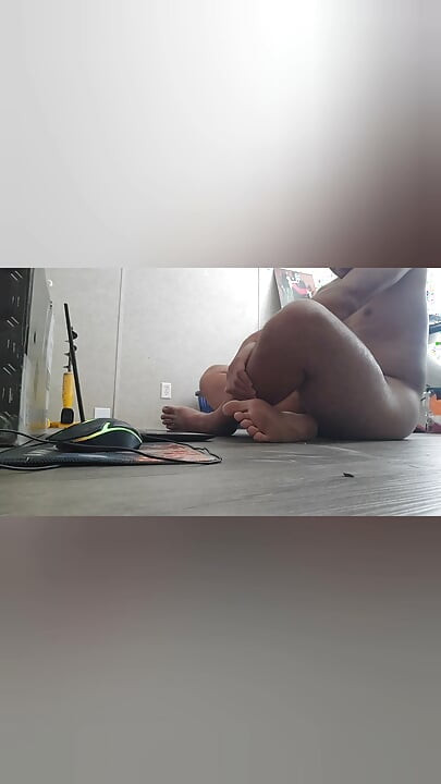 Masturbación en solitario y probar mi propio semen - diversión en solitario caliente pt 2