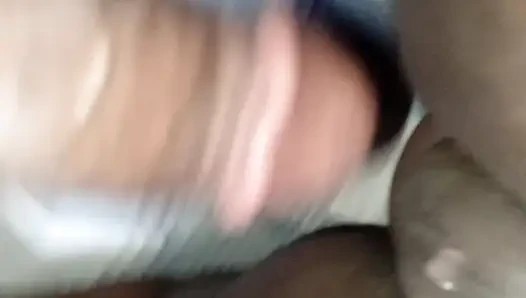 Nijeryalı iri güzel kız büyük zenci yarağı arkadaşını sikiyor