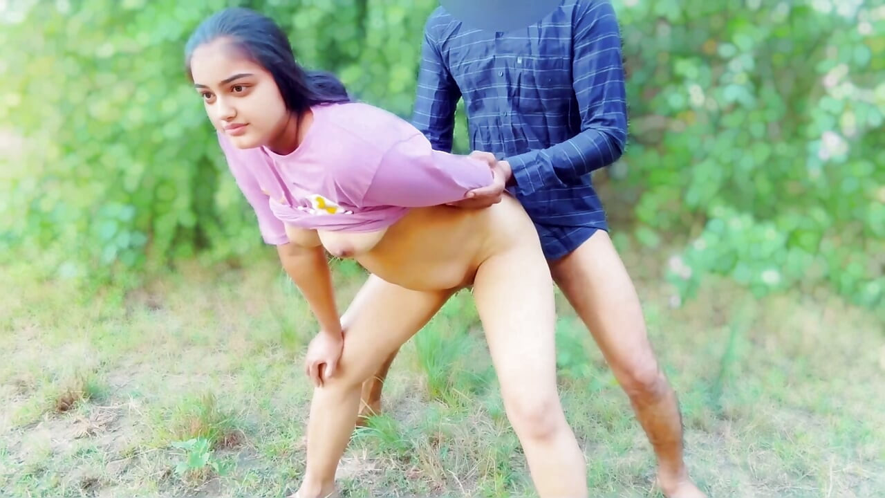 Desi village girl suman making love in forest and fuck her tight pussy in jungle viral