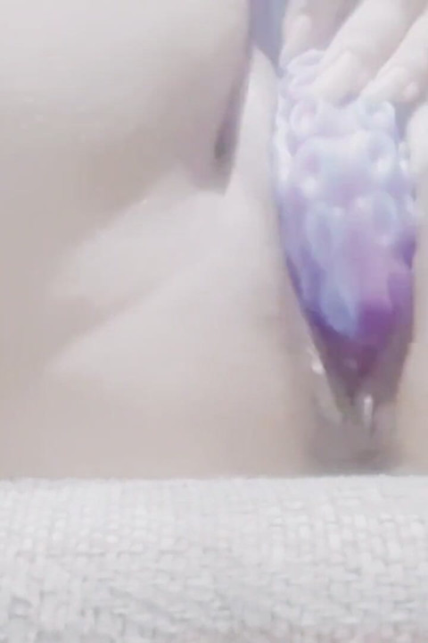 Hot MILF Wanting a Huge Cock Uses Giant 50cm Dildo Part 1