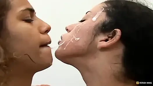 Beni öp ve tükürdüğüm tüm hatunumu yut! Spit Kisses Girls