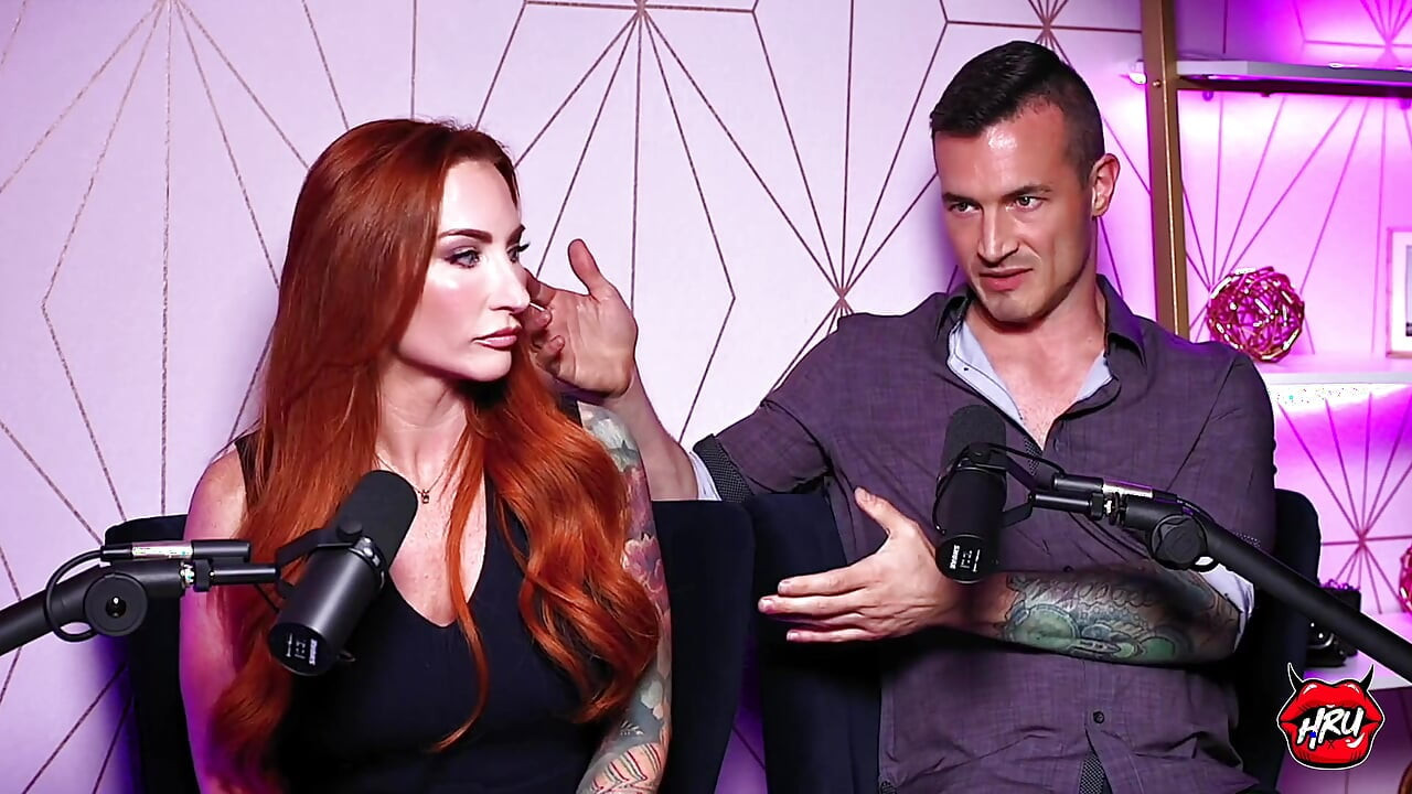 Pertanian Sophia Locke &Derek Kage ke meja