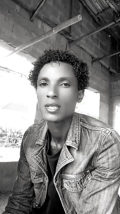 采访，让我告诉你我是如何在色情业务中取得成功的