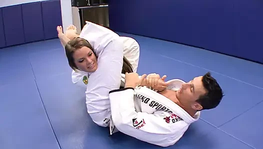 Megan fenox si pelacur yang hampir cukup umur memeknya dientot