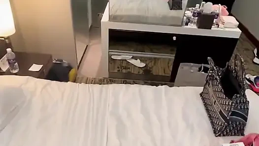 Asiatische zierliche lulu wild halsfick, blowjob, grober fick &unordentliche creampie-explosion