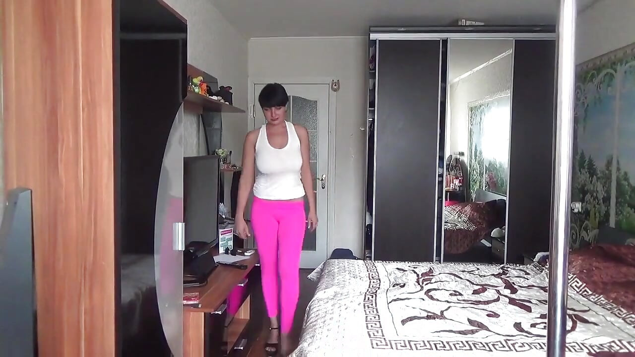 Kate sexy walking in yoga pants high heels and short white top