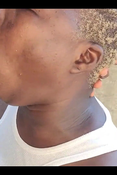 Büyük götlü nimi mastürbasyon yaparken yakalandı