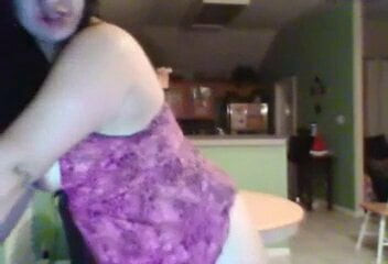 Gal with big tits gets fucked by guy in small space