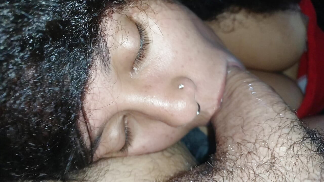 THE BEST BLOWJOB, SHE FUCKS HARD UNTIL SHE MAKES THE CUCKOLD CUM IN HER MOUTH