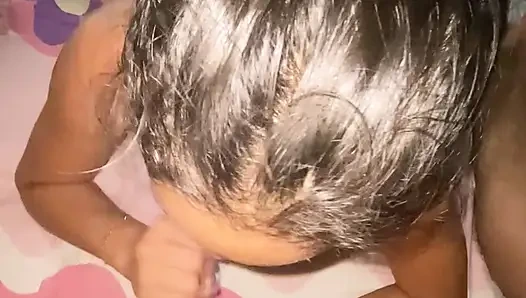 Моя задница вся наполнена молоком