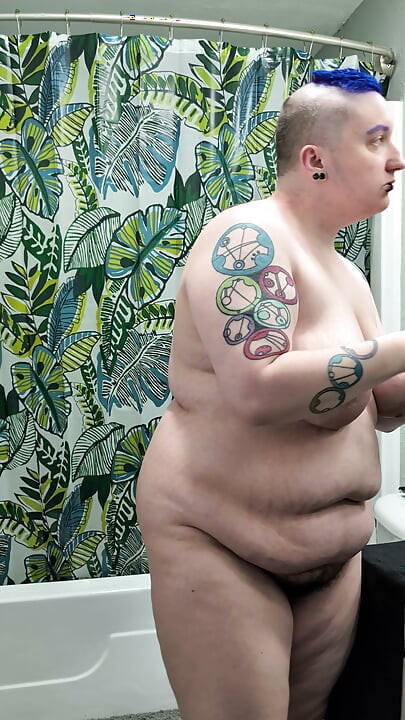 Chubby Goth Shaves Head