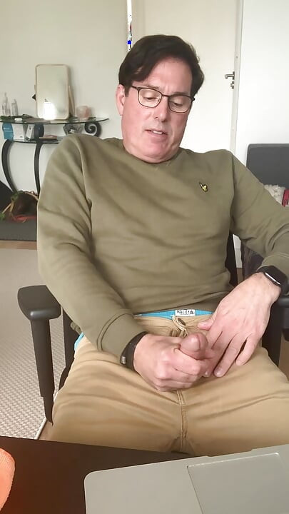 Chỉ là một lần sục cu bằng lời nói khác