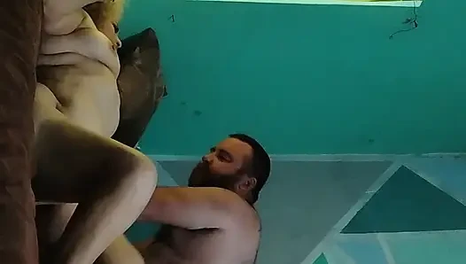 eine reife mutter mit dickem arsch