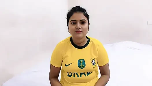 Stiefbruder fickt seine schöne stiefschweder, während er auf ein fußballspiel wette. (Vollständige bangla-audio)