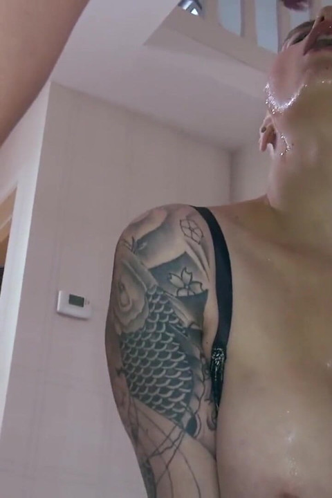 汚いビズMilaミラノ取得大きなcumloads滝