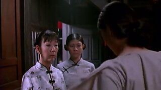 Scene nel film vietnamita - l&#39;abito di seta bianca
