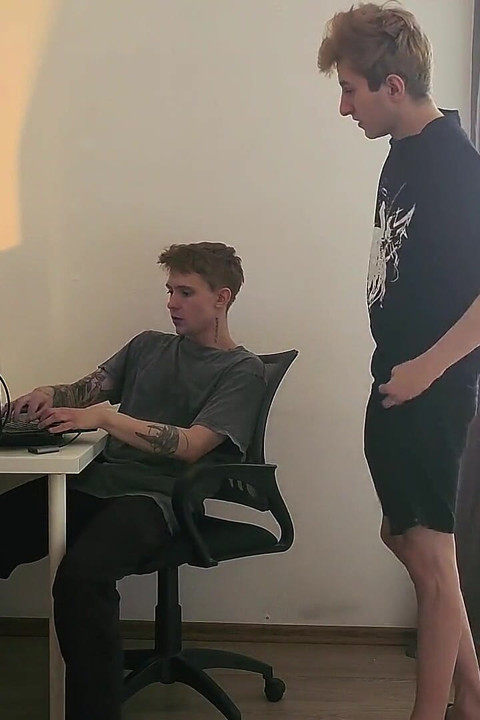 I Invited My Stepbrother to Come Fix the Computer and Fucked Him in the Mouth as Payment