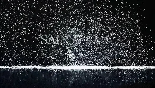 Bella ilk cinsel keşfini yapıyor ve doruk noktasıyla patlıyor