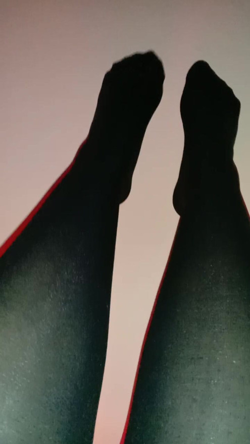 Do you want to suck my toes?