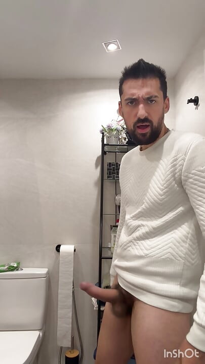 hot daddy jerking off in public bathroom