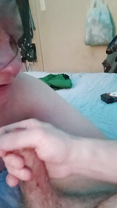 Stepdaughter deepthroats and gets facial