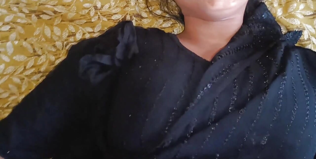 Hot Indian Desi Village Girlfriend Was Sucking Boyfriend Dick in Mouth and Hardcore Sex with Boyfriend on Clear Hindi Audio