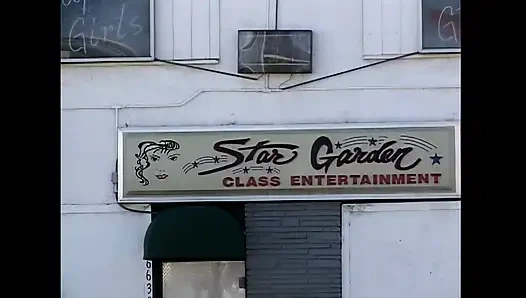 Cewek nakal ini dientot habis-habisan sama kont