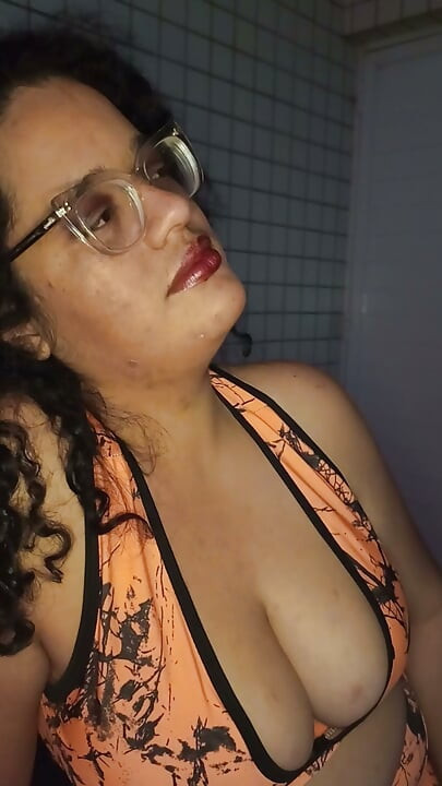 humillación fantasía mírame con tu mamá