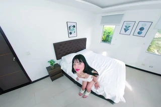 VRLatina - 19yr Old Cute Latina Debut Porn Scene VR