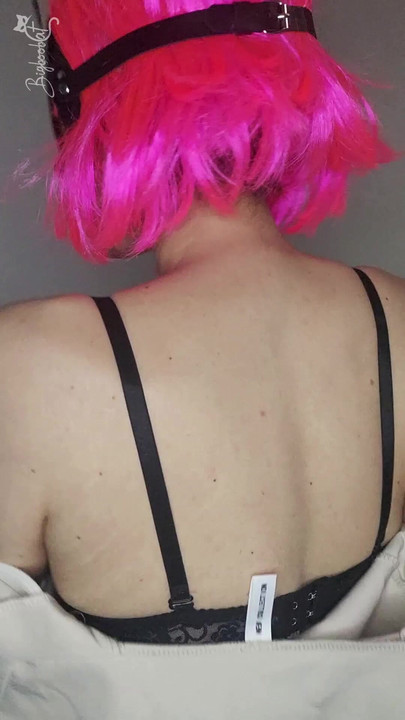 Jelajahi kenikmatanku dengan topeng kittyku dan toket besarku