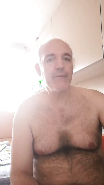 Masturba seu pau, Carlo, faz bem para a sua saúde!