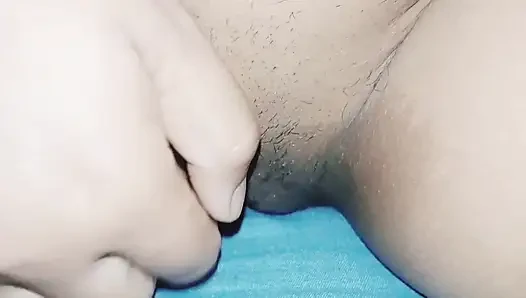 Hintli kızın mastürbasyonu