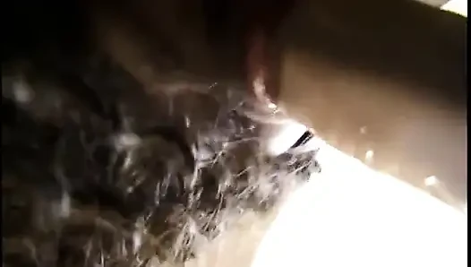 Чернокожие шлюшки трахаются со страпоном