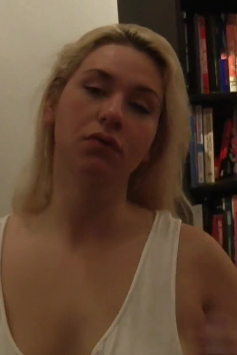 Dick Sucking Debutante Anya Reign Totally Amateur!