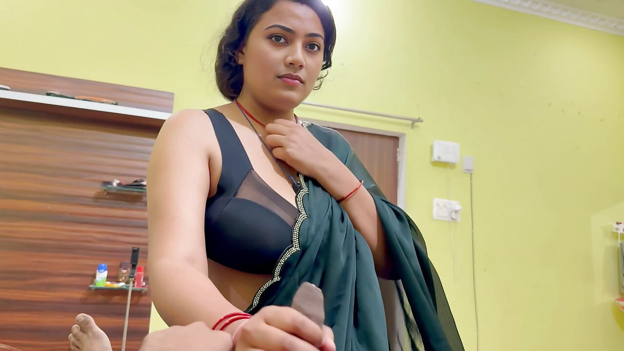 Kambali bai ko paiso ki Jarurat thi landlord ne apna lund de diya