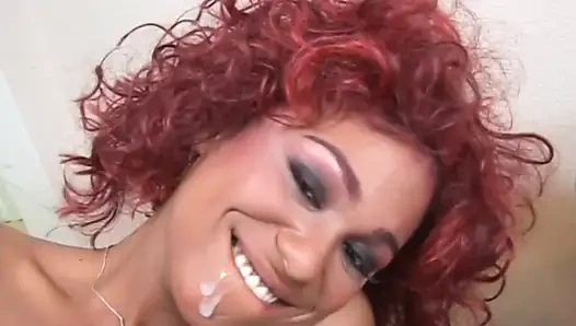 Cewek nakal kulit hitam ini lagi ngentot sama pacarnya!