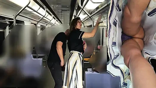 Bepergian dengan kereta api menjadi semakin sulit.