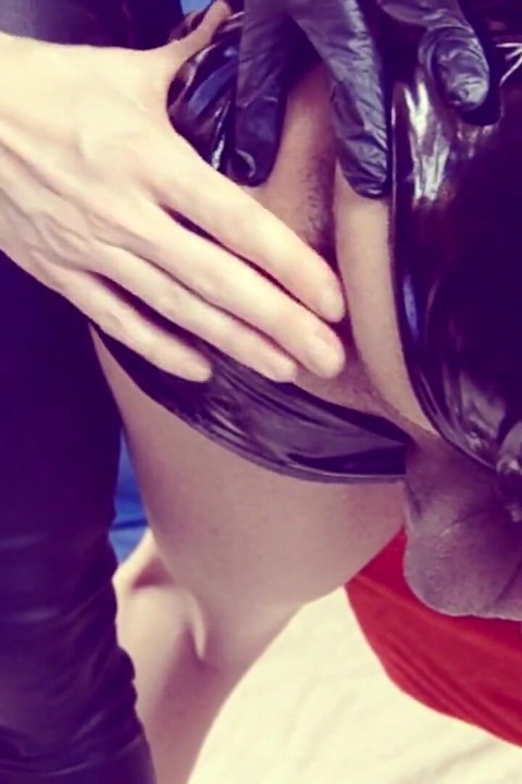 Αφέντρα με σκληρό δέσιμο