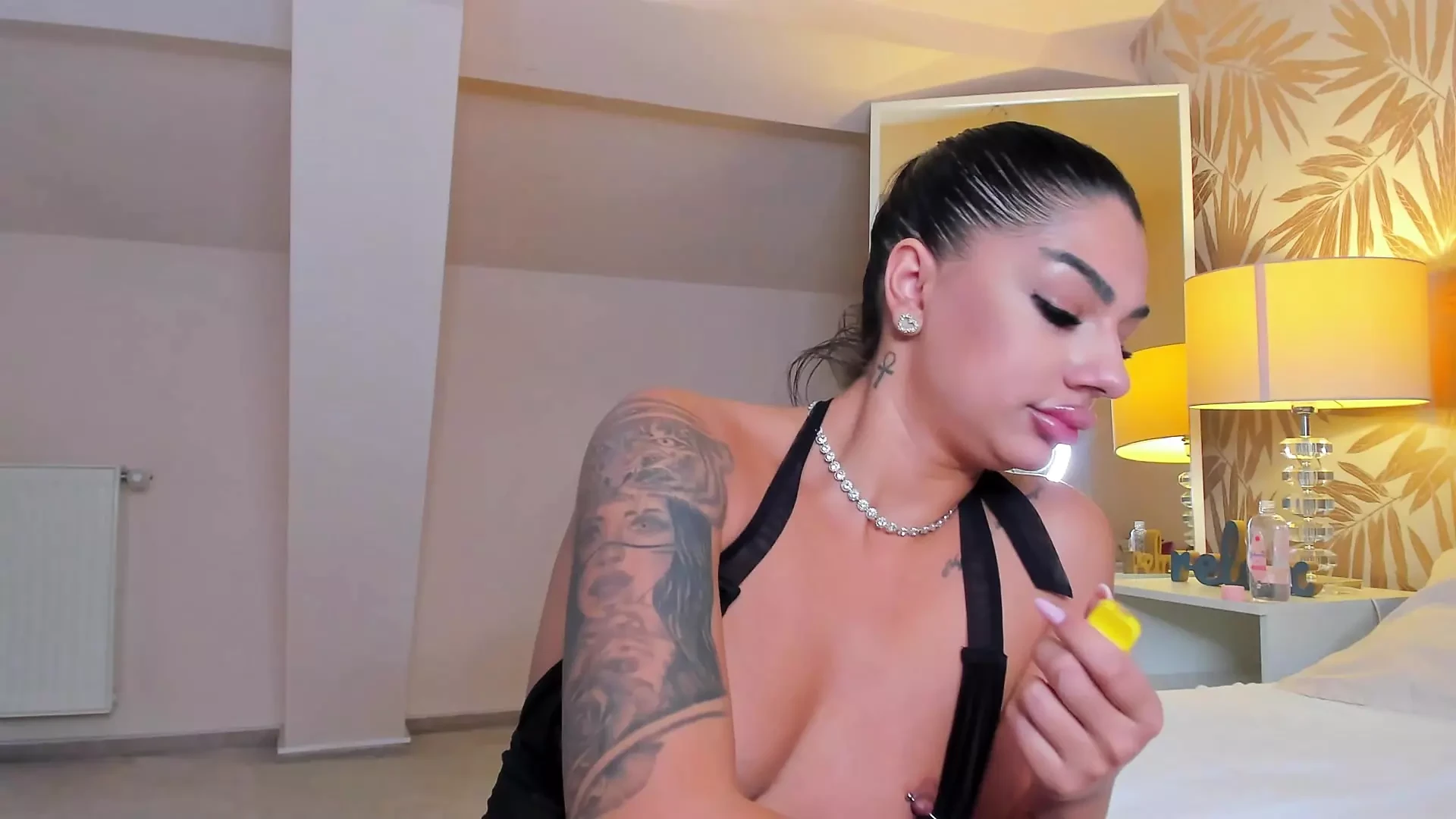 Step Sis Can’t Handle Step Bro’s Cock