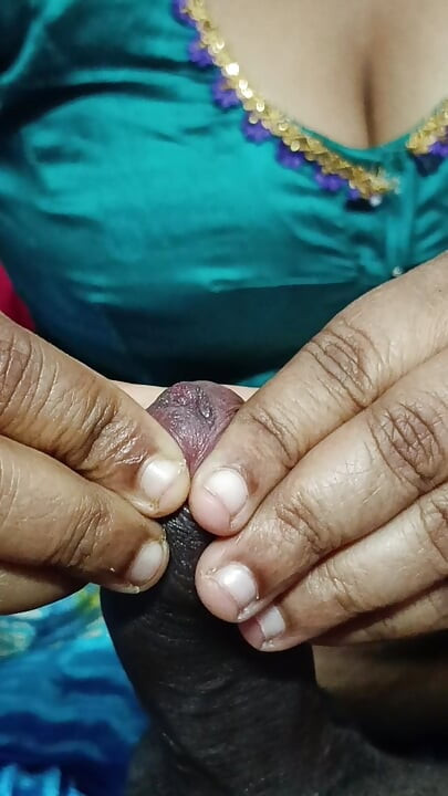 पत्नी हाथ से चुदाई -01