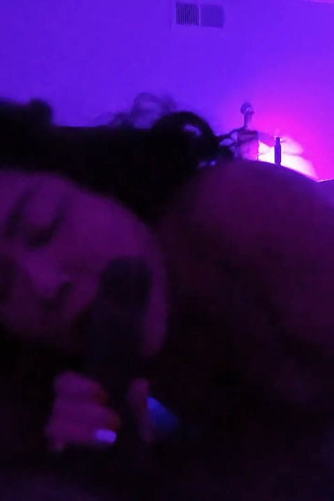 Kim Chi ile gece içkisi