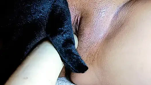 Bella khalifa Benutzt radisch heute abend zum vergnügen und masturbieren