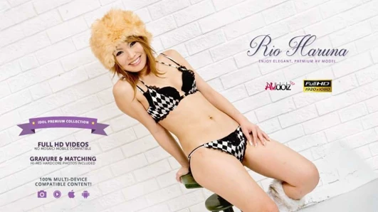 Si rambut coklat yang menarik sayang rio haruna memantul pada jembut tebal yang kaku d
